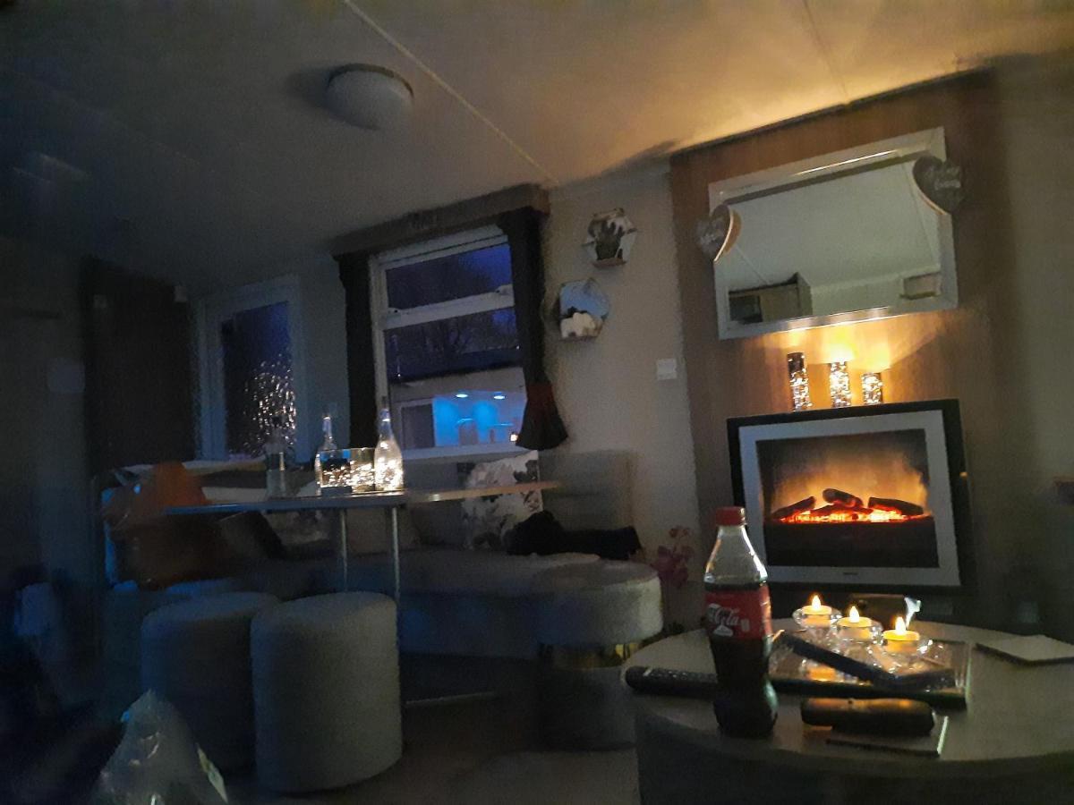 Haggerston Castle 3 Bedroom Deluxe Holiday Home Cheswick  Екстериор снимка