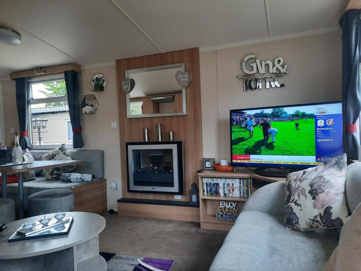 Haggerston Castle 3 Bedroom Deluxe Holiday Home Cheswick  Екстериор снимка