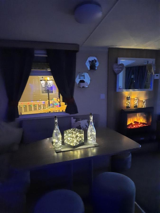 Haggerston Castle 3 Bedroom Deluxe Holiday Home Cheswick  Екстериор снимка