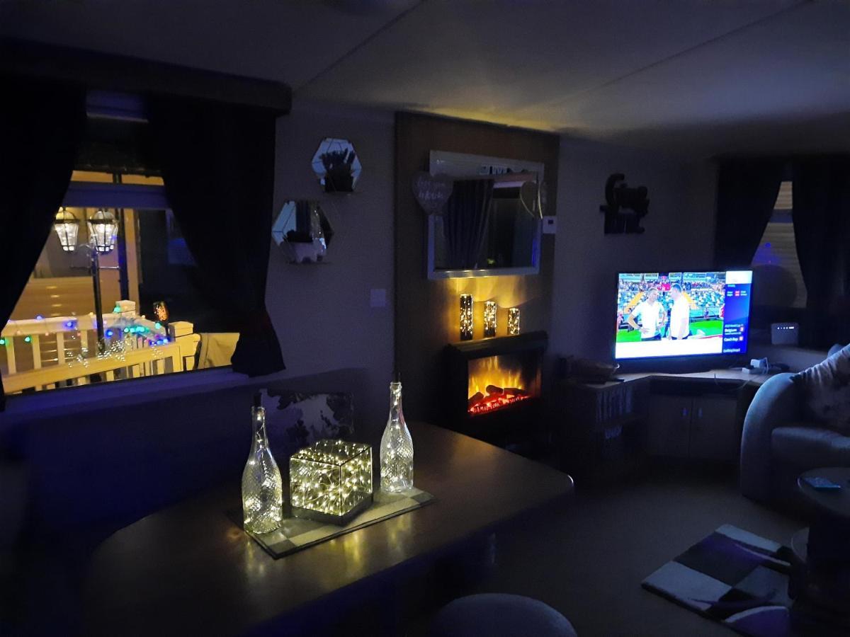 Haggerston Castle 3 Bedroom Deluxe Holiday Home Cheswick  Екстериор снимка