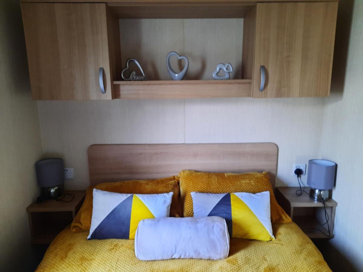 Haggerston Castle 3 Bedroom Deluxe Holiday Home Cheswick  Екстериор снимка