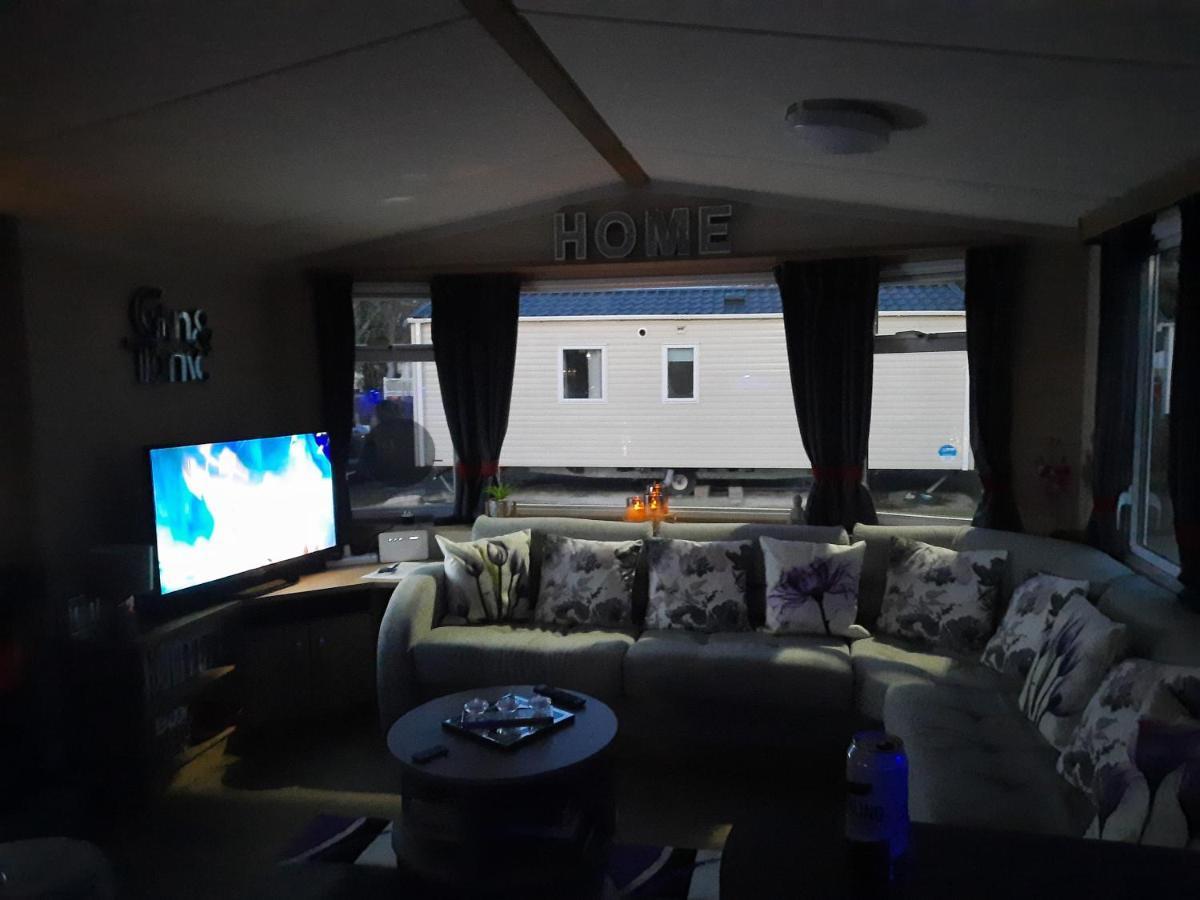 Haggerston Castle 3 Bedroom Deluxe Holiday Home Cheswick  Екстериор снимка