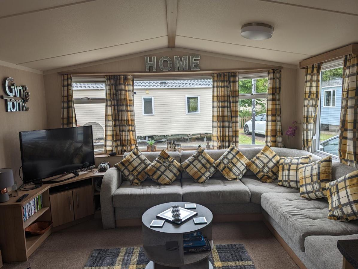Haggerston Castle 3 Bedroom Deluxe Holiday Home Cheswick  Екстериор снимка